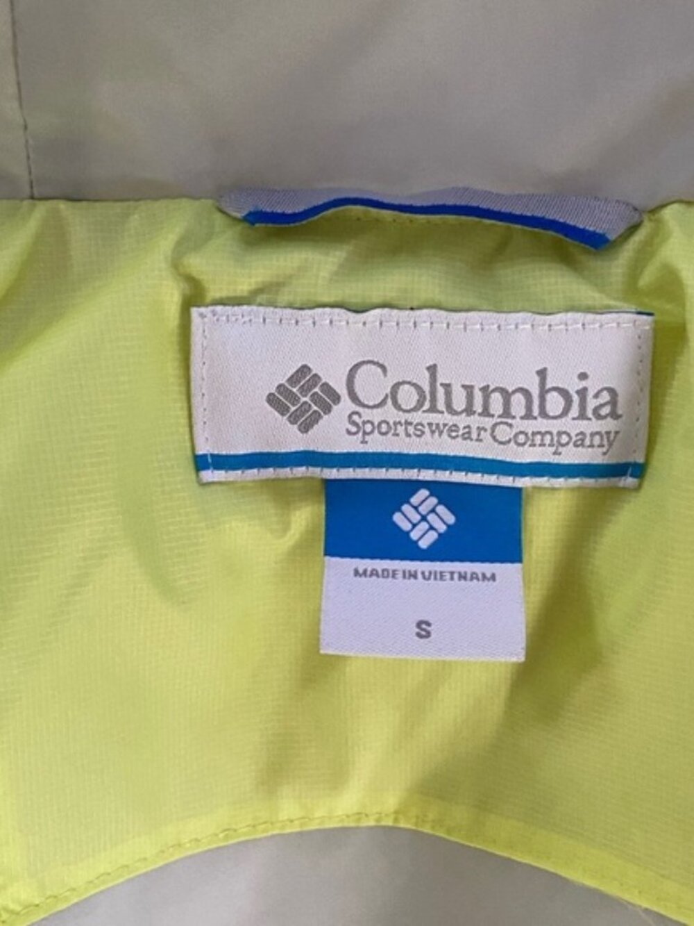 Columbia Women’s Omni Shield Coat Puffer Winter Jacket size Small - Picture 9 of 15